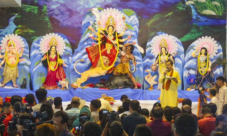 সরকারসহ সকলের সহযোগিতায় দুর্গোৎসব শান্তিপূর্ণভাবে উদযাপন সম্ভব হয়েছে 