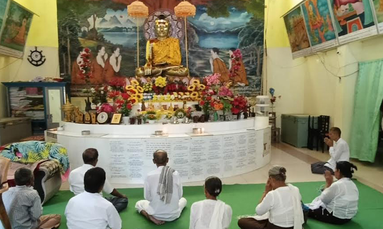 নানা আয়োজনে পটুয়াখালীতে প্রবারণা পূর্ণিমা উদযাপন