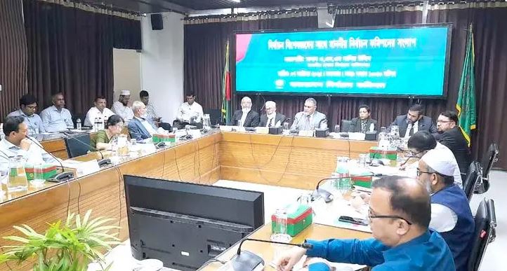 সুষ্ঠু ও বিশ্বাসযোগ্য নির্বাচন নিশ্চিতে নারী নেত্রী ও বিশেষজ্ঞদের সহযোগিতা চাইলেন সিইসি