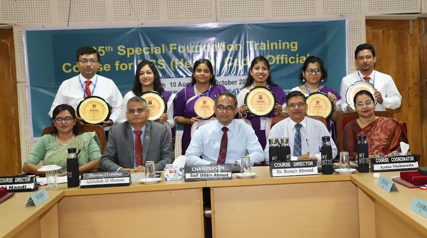 কুমিল্লা বার্ডে স্বাস্থ্য ক্যাডারের বুনিয়াদী প্রশিক্ষণ সম্পন্ন 