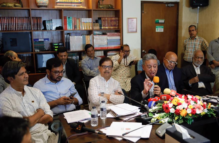 জনগণ দেশের ভাগ্য নির্ধারণের দায়িত্ব কিছু দলের হাতে দেয়নি : খসরু