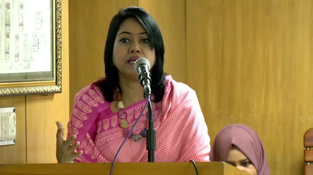 গুজব, অপতথ্য ও ডিপফেক রুখে দিতে তথ্য কর্মকর্তাদের কাজ করতে হবে : তথ্য সচিব