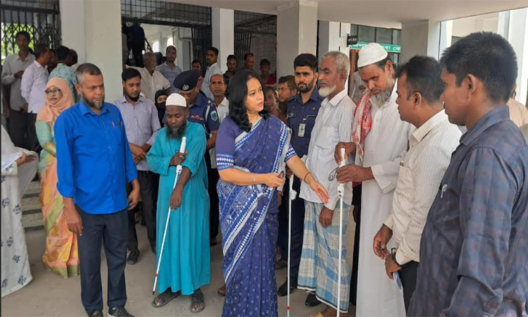 নাটোরে বিশ্ব সাদাছড়ি দিবস পালিত