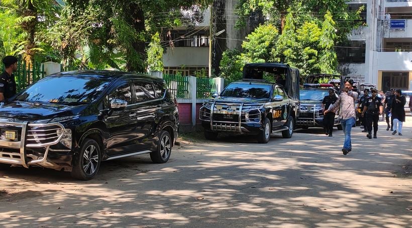 চাকসু নির্বাচনে ৬০ শতাংশ ভোট পড়েছে, চলছে গণনা