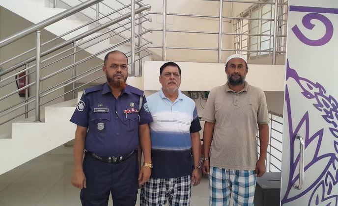 দিনাজপুর সীমান্ত দিয়ে ভারতে পালানোর প্রস্তুতিকালে দুজন আওয়ামী লীগ নেতা আটক