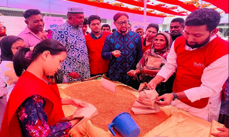 জলাবদ্ধতা নিরসনের স্থায়ী সমাধান পলিথিন বর্জন : চসিক মেয়র 