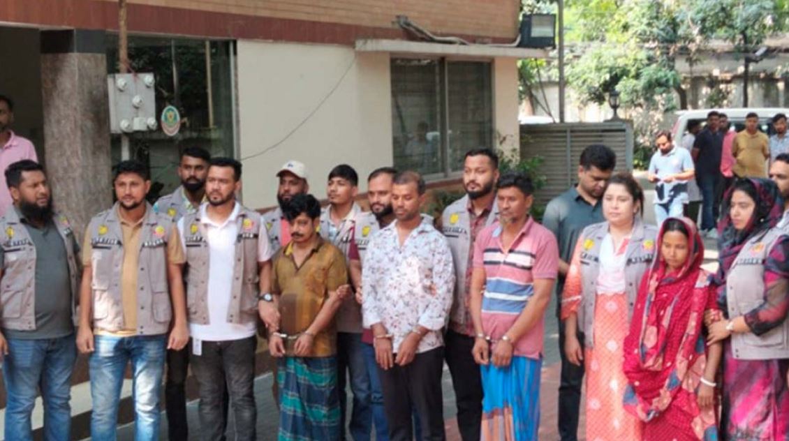 মৌচাকের শপিংমলে ৫০০ ভরি স্বর্ণ চুরি : ১ জনের দায় স্বীকার, কারাগারে ৩