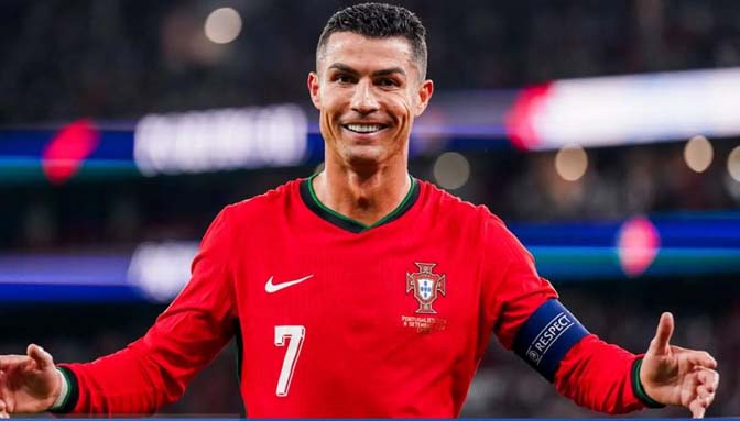 আবারো বিশ্বের সর্বোচ্চ আয়ের ফুটবলার হলেন রোনাল্ডো