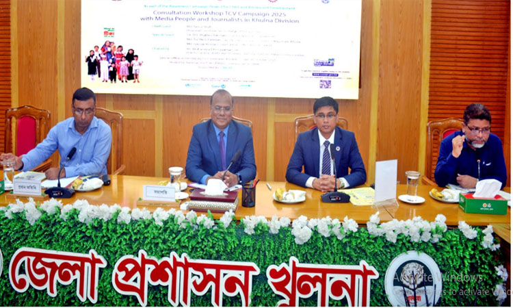খুলনায় সাংবাদিকদের নিয়ে টাইফয়েড টিকাদান বিষয়ক কর্মশালা