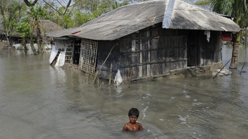 জলবায়ু অভিবাসীদের পুনর্বাসন ও সক্ষমতা বৃদ্ধি জরুরি: বিশেষজ্ঞরা