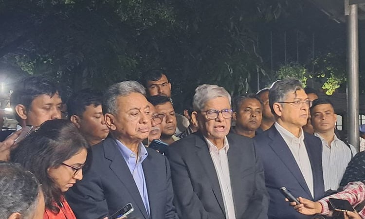 নির্বাচন অর্থবহ করতে অন্তর্বর্তী সরকারকে তত্ত্বাবধায়কের ভূমিকায় যেতে হবে: মির্জা ফখরুল