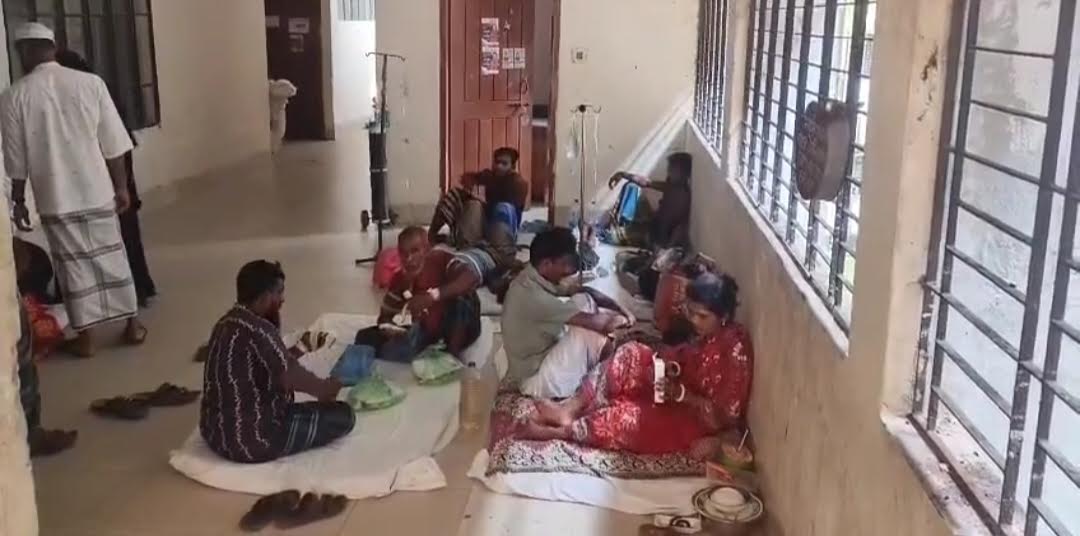 পটুয়াখালীতে বরফকলের গ্যাস পাইপ লিকেজ: আহত ২০