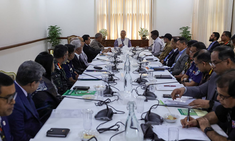 নির্বাচন প্রস্তুতি নিয়ে প্রধান উপদেষ্টার সভাপতিত্বে উচ্চপর্যায়ের বৈঠক