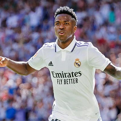 ভিনিসিয়াসের সাথে চুক্তি নবায়নের পরিকল্পনা করছে রিয়াল