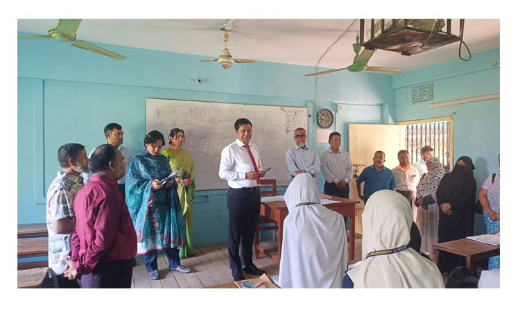 রাঙ্গামাটিতে শিক্ষাপ্রতিষ্ঠান পরিদর্শনে ডিসি