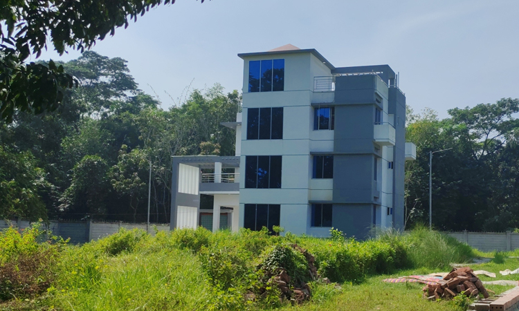 মাদারীপুরে ৬৫ কোটি টাকা ব্যয়ে তৈরি ইকোপার্ক এখন অচল