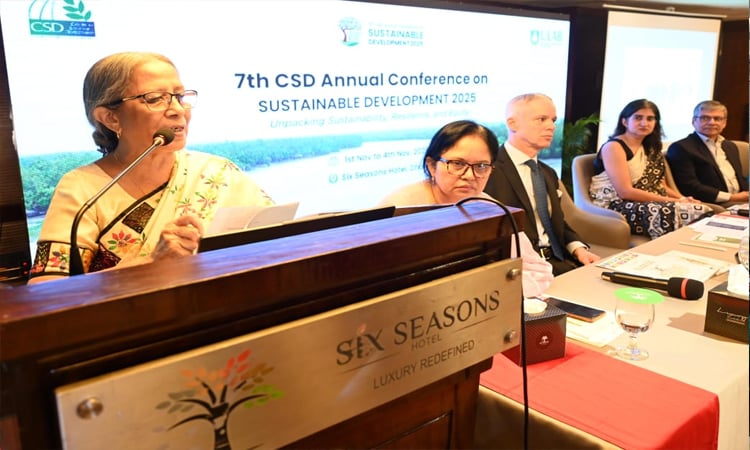 জেলেদের জীবন-জীবিকা নিশ্চিত করা অত্যন্ত জরুরি : মৎস্য উপদেষ্টা