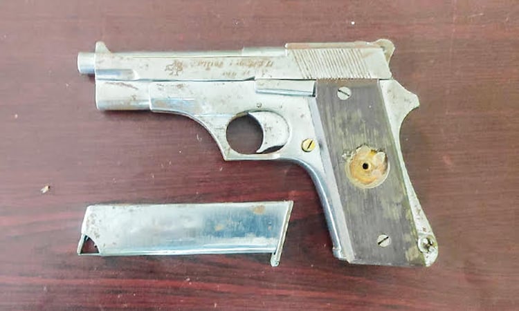 রাজশাহীতে বিদেশি পিস্তল ও ম্যাগাজিন উদ্ধার