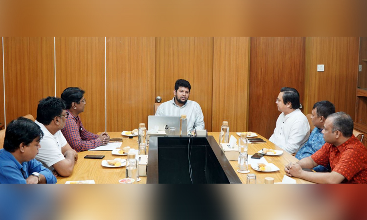 তথ্য ও সম্প্রচার উপদেষ্টার সঙ্গে বাংলাদেশ সেক্রেটারিয়েট রিপোর্টার্স ফোরামের সাক্ষাৎ