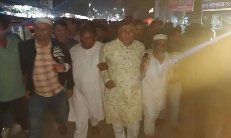 দিনাজপুর সদরে খালেদা জিয়াকে প্রার্থী ঘোষণায় নেতাকর্মীদের আনন্দ মিছিল