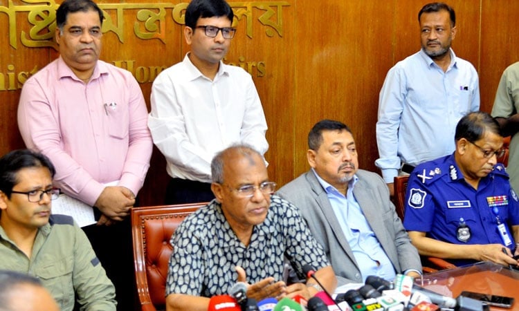 নির্বাচন সুষ্ঠু ও নিরপেক্ষভাবে আয়োজনে আইনশৃঙ্খলা বাহিনীকে নির্দেশনা দেওয়া হয়েছে: স্বরাষ্ট্র উপদেষ্টা