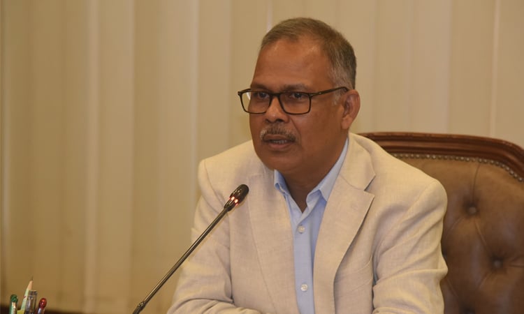 পেশাদারিত্ব ও জনসম্পৃক্ততায় নাগরিক সেবার উন্নয়নে ডিএসসিসি প্রশাসকের নির্দেশ