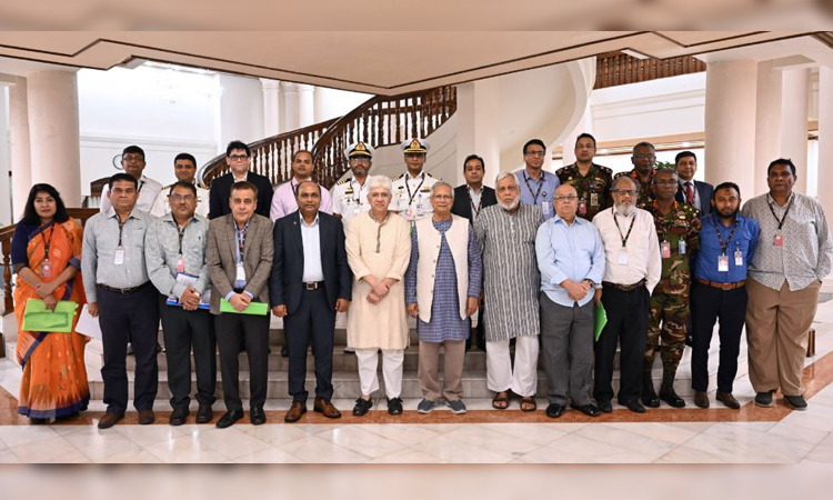 চট্টগ্রামে জলাবদ্ধতা নিরসনে ৭৫ শতাংশ অগ্রগতি : প্রধান উপদেষ্টার কাছে রিপোর্ট পেশ