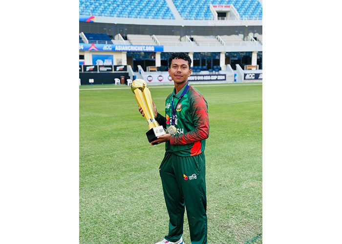 টাঙ্গাইলের উদীয়মান ক্রিকেটার দেবাশীষ সরকারের স্বপ্ন জাতীয় দলে খেলার