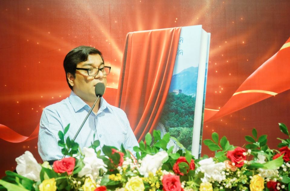 বক্তব্য দেন বাংলাদেশ সংবাদ সংস্থার ব্যবস্থাপনা পরিচালক ও প্রধান সম্পাদক মাহবুব মোর্শেদ। ছবি : বাসস