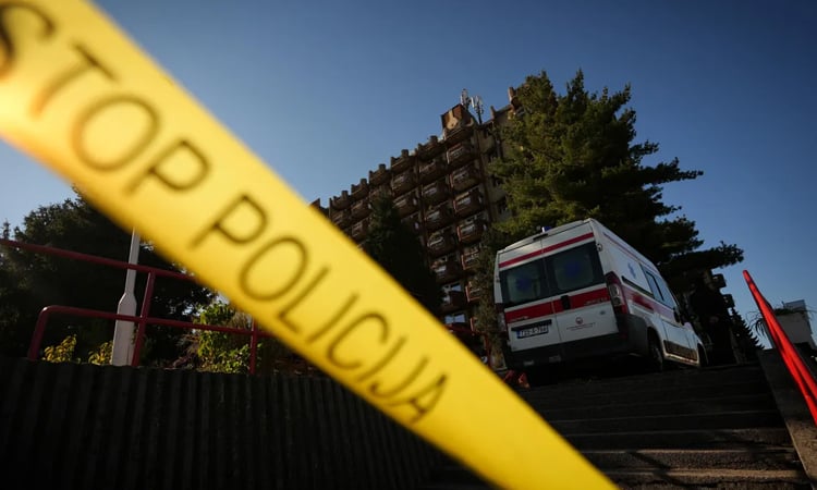 বসনিয়ার নার্সিং হোমে আগুনে নিহতের সংখ্যা বেড়ে ১৩