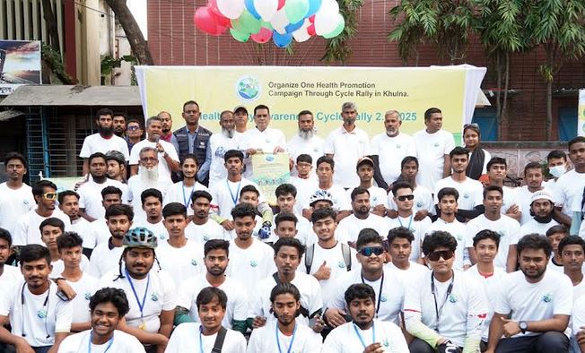 খুলনায় সাইকেল র্যালি অনুষ্ঠিত