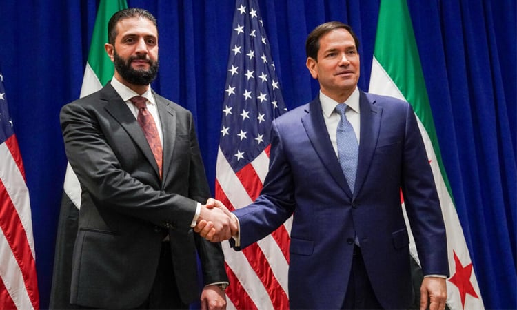 ঐতিহাসিক সফরে যুক্তরাষ্ট্রে পৌঁছেছেন সিরিয়ার প্রেসিডেন্ট শারা