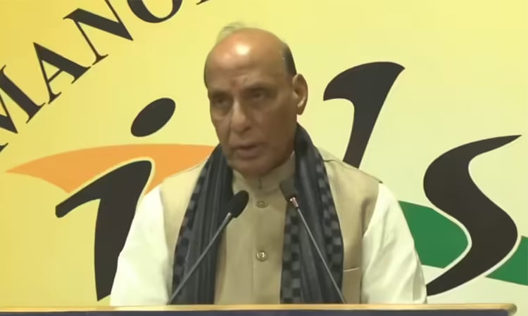 দিল্লিতে গাড়ি বিস্ফোরণে জড়িতরা বিচারের সম্মুখীন হবে : প্রতিরক্ষামন্ত্রী