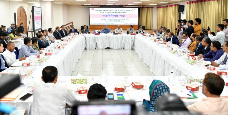 আইন সংস্কারের ফলে আদালতে মামলার চাপ এক-চতুর্থাংশ কমবে : আইন উপদেষ্টা