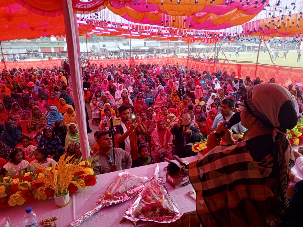 কলারোয়ায় মহিলা দলের কর্মী সম্মেলন 