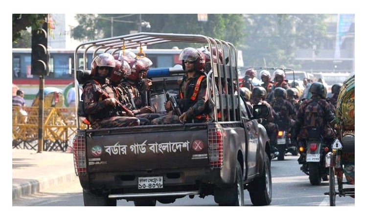 আইন-শৃঙ্খলা পরিস্থিতি নিয়ন্ত্রণে রাখতে ১৪ প্লাটুন বিজিবি মোতায়েন