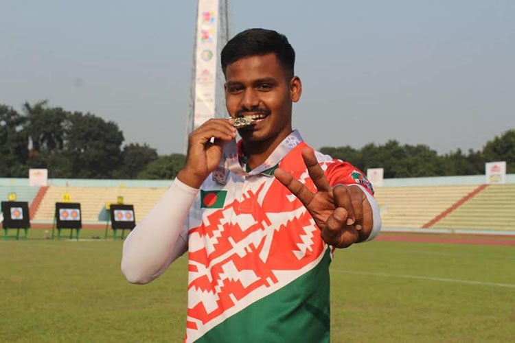 হুমায়ুন আহমেদের চরিত্রের মতোই জনপ্রিয় হতে চান আরচ্যারীর হিমু