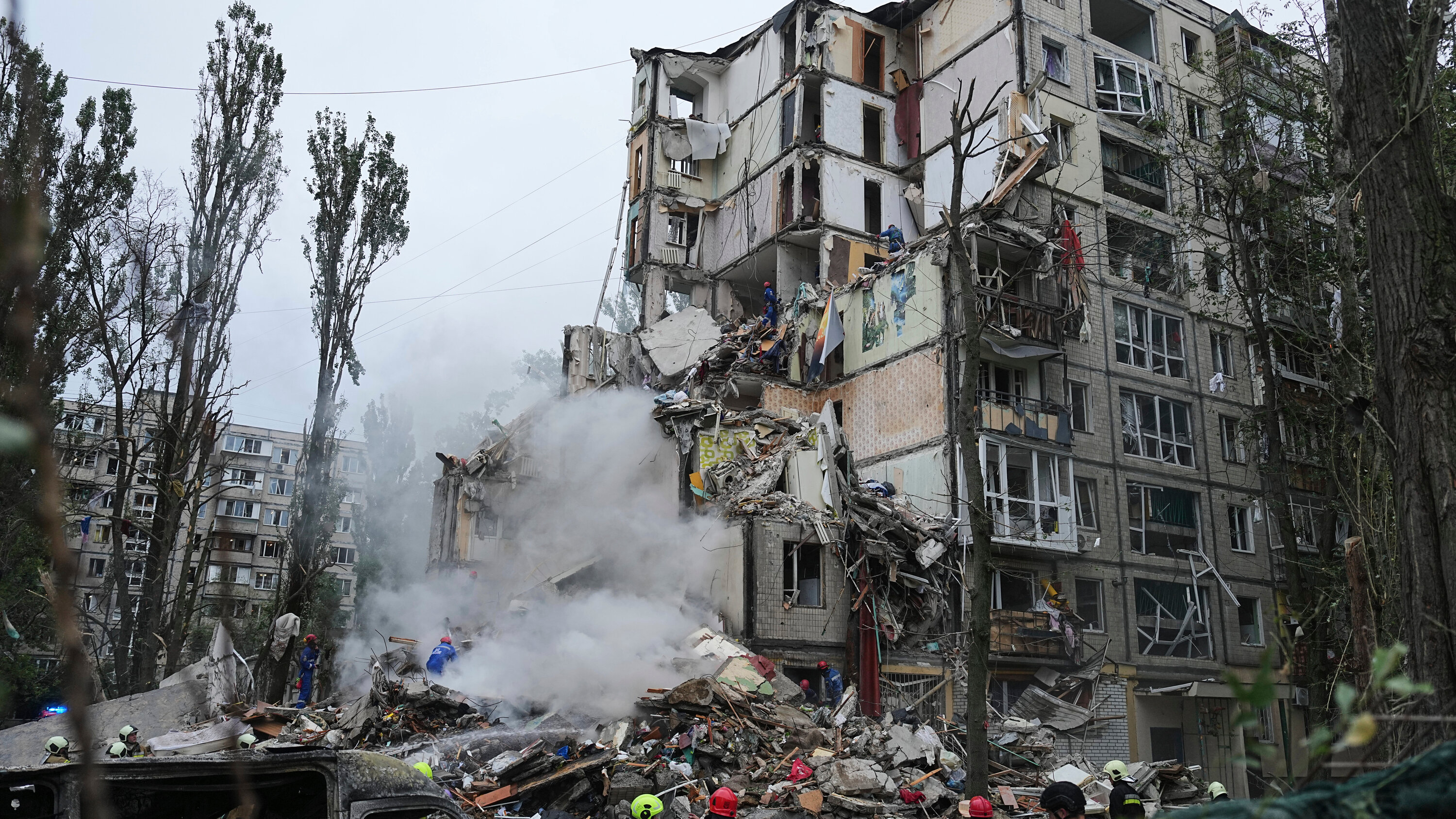 কিয়েভের ওপর রাশিয়ার হামলায় হতাহত ১৬  