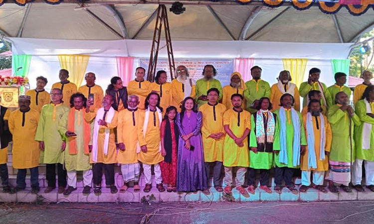 সুনামগঞ্জে বাউল শিল্পীদের অভিষেক অনুষ্ঠান 