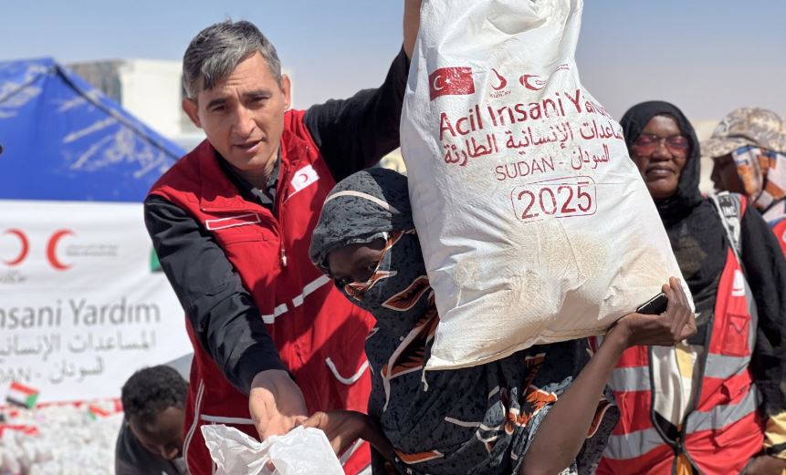 সুদানে অর্ধেকের বেশি মানুষের মানবিক সাহায্য প্রয়োজন