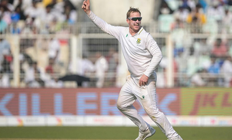 হারমারের ঘূর্ণিতে ১৫ বছর পর দক্ষিণ আফ্রিকার কাছে টেস্ট হারলো ভারত