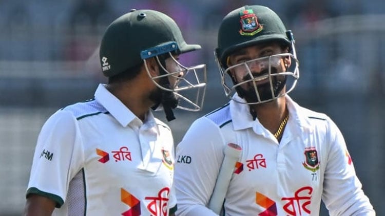 ৪৭৬ রানে অলআউট বাংলাদেশ