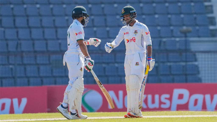 ৩৬৭ রানে এগিয়ে চালকের আসনে বাংলাদেশ