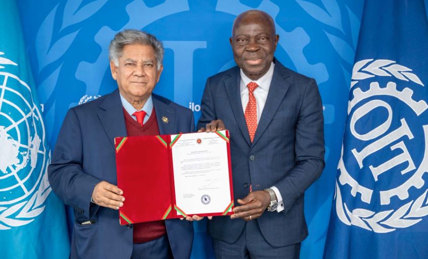 আইএলও মহাপরিচালকের সাথে শ্রম ও কর্মসংস্থান উপদেষ্টার বৈঠক