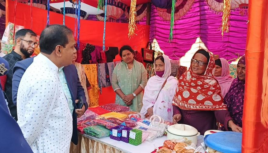 দিনাজপুরে ৩ দিনব্যাপী পিঠা উৎসব শুরু