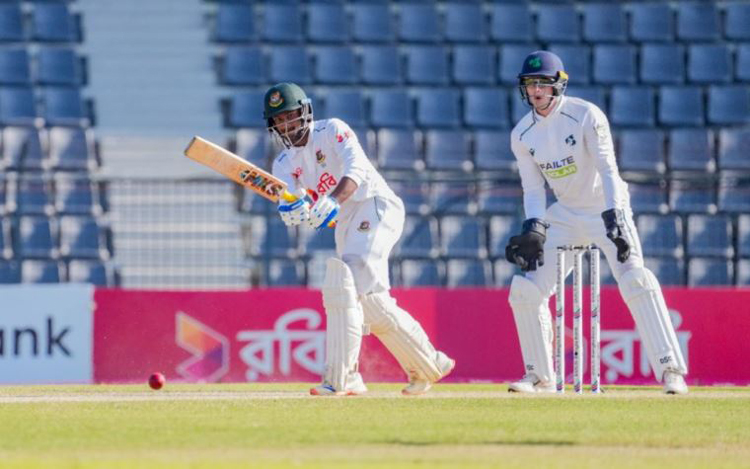 জয় থেকে ৭ উইকেট দূরে বাংলাদেশ