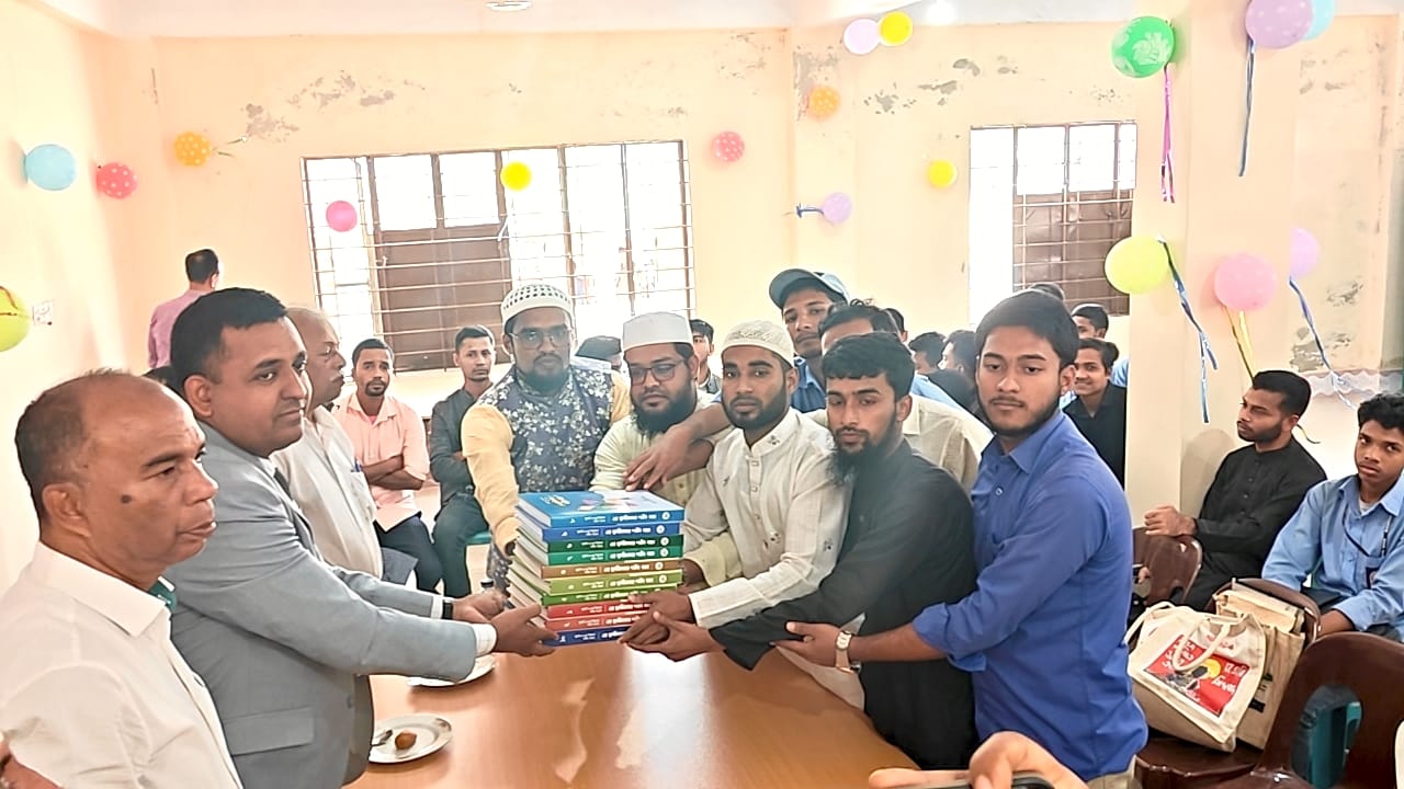 বাউফলে নবনির্মিত পাবলিক লাইব্রেরি ভবনের উদ্বোধন