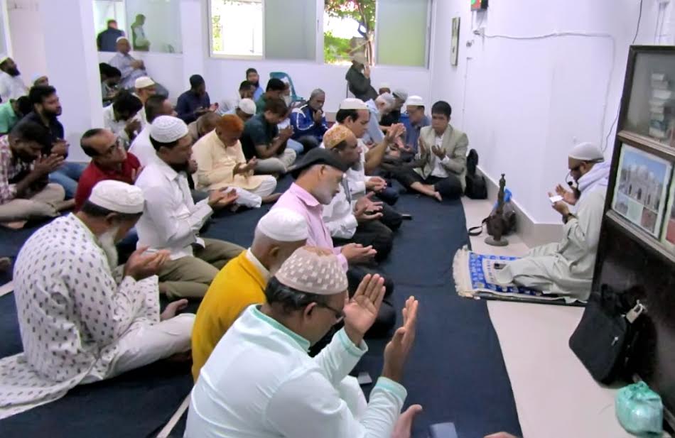 জাতীয় প্রেসক্লাব মসজিদে খালেদা জিয়ার রোগমুক্তি কামনায় বিশেষ দোয়া