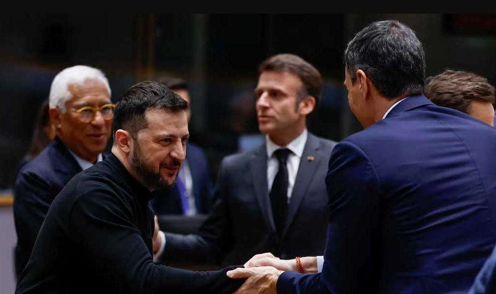 আমরা শান্তি চাই, তবে ইউক্রেনের আত্মসমর্পণ নয় : মাখোঁ