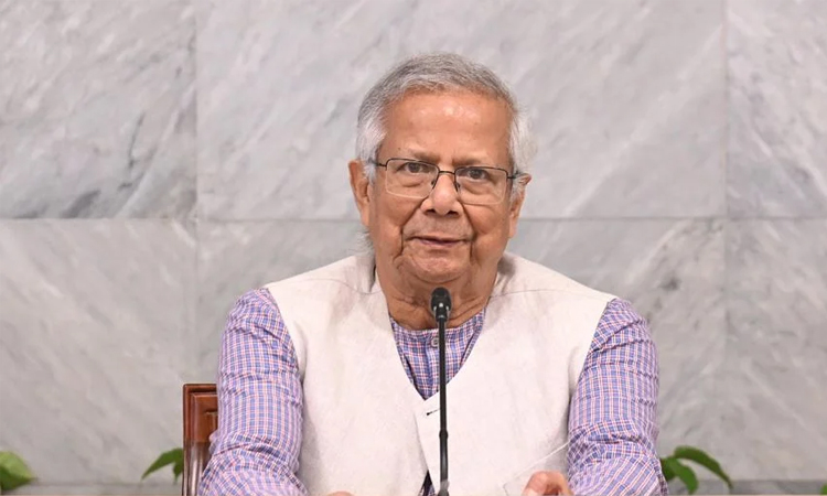 কড়াইল অগ্নিকাণ্ডে ক্ষতিগ্রস্তদের সব ধরনের সহায়তা নিশ্চিতের আশ্বাস প্রধান উপদেষ্টার